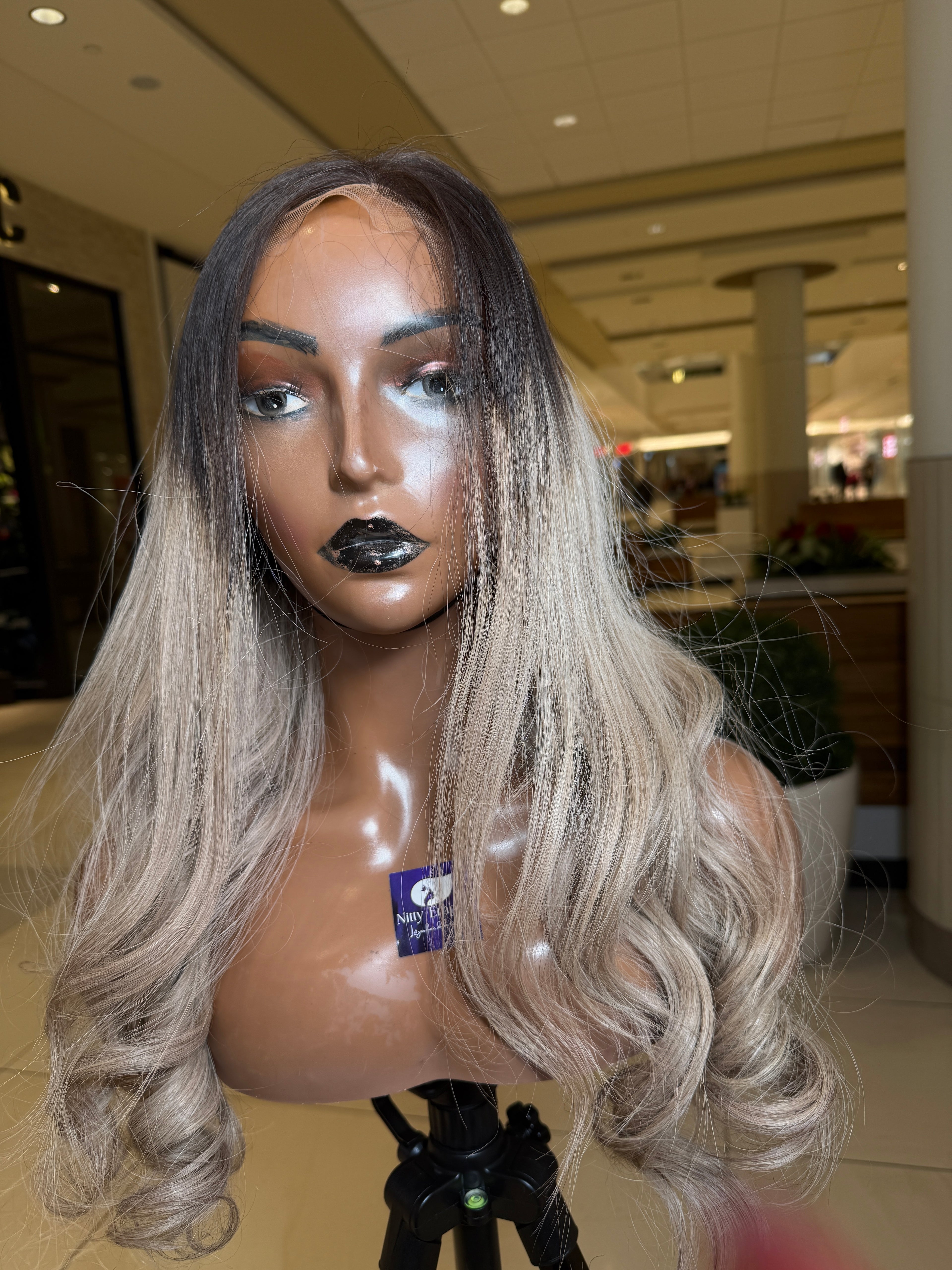 22" Soft Reign wave 5*5 Closure