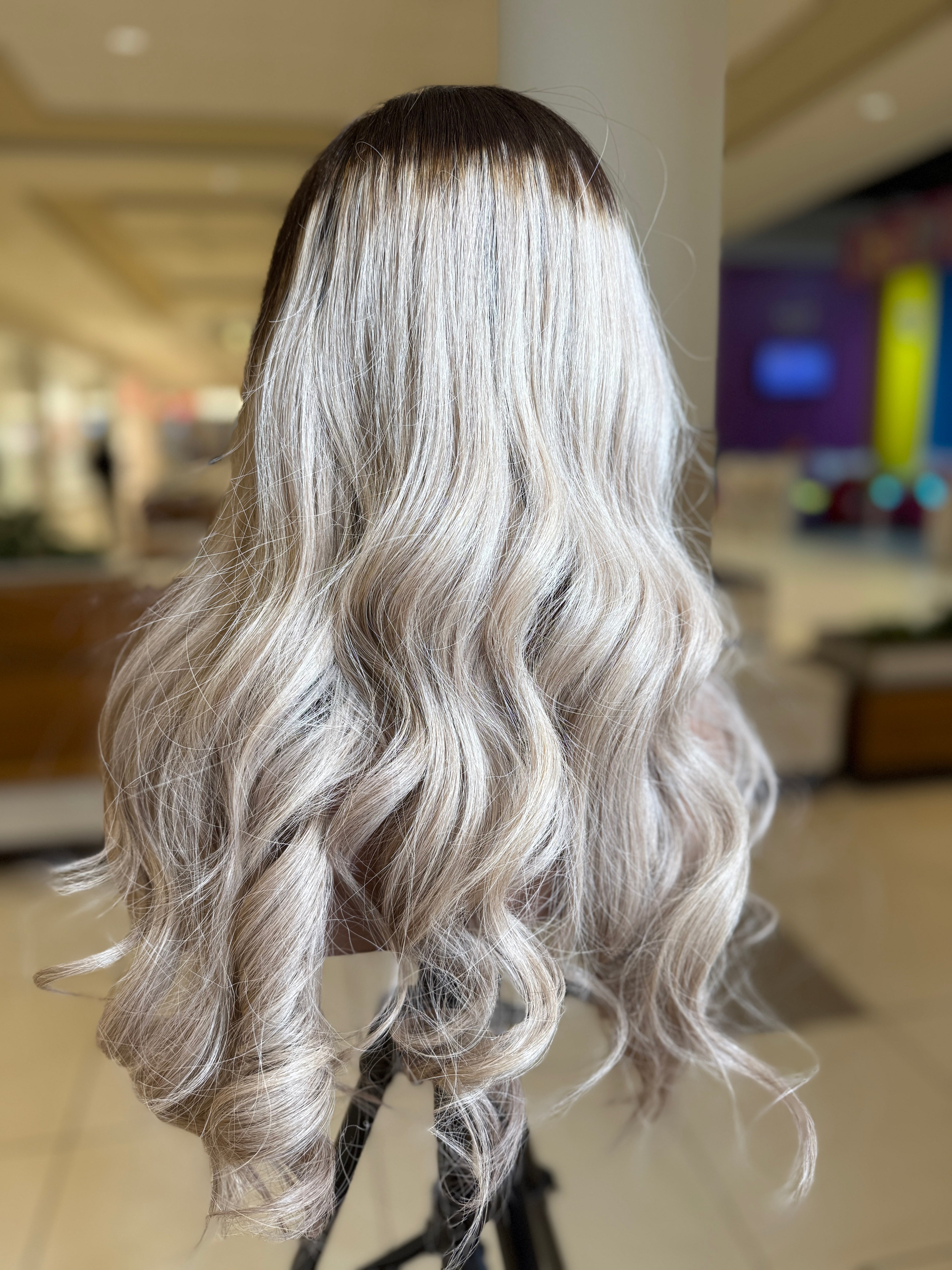 22" Soft Reign wave 5*5 Closure