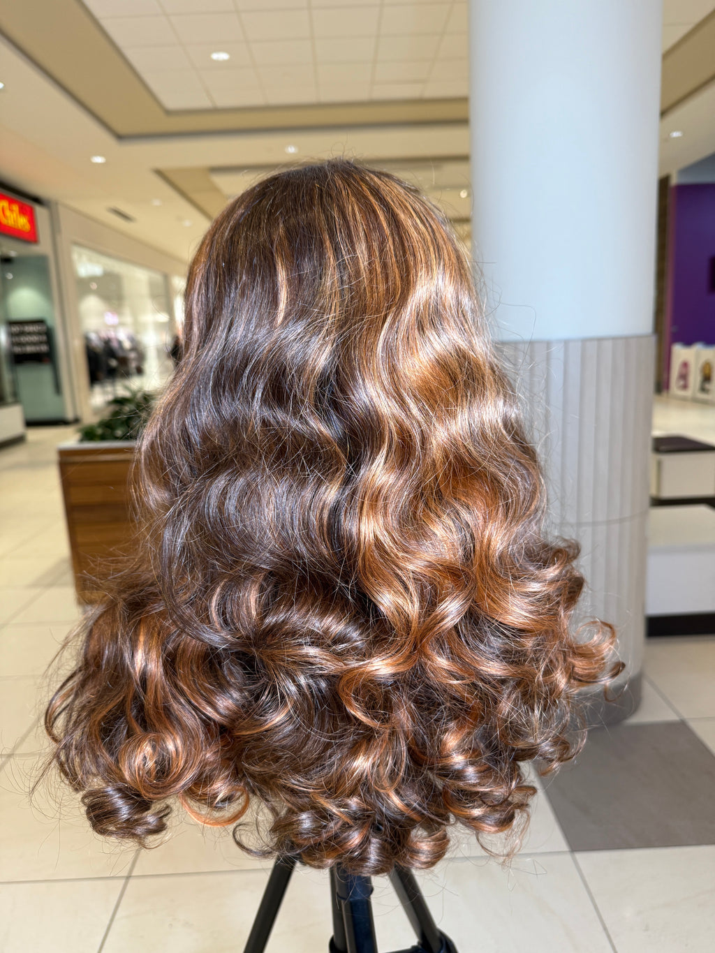 20" Caramel wig